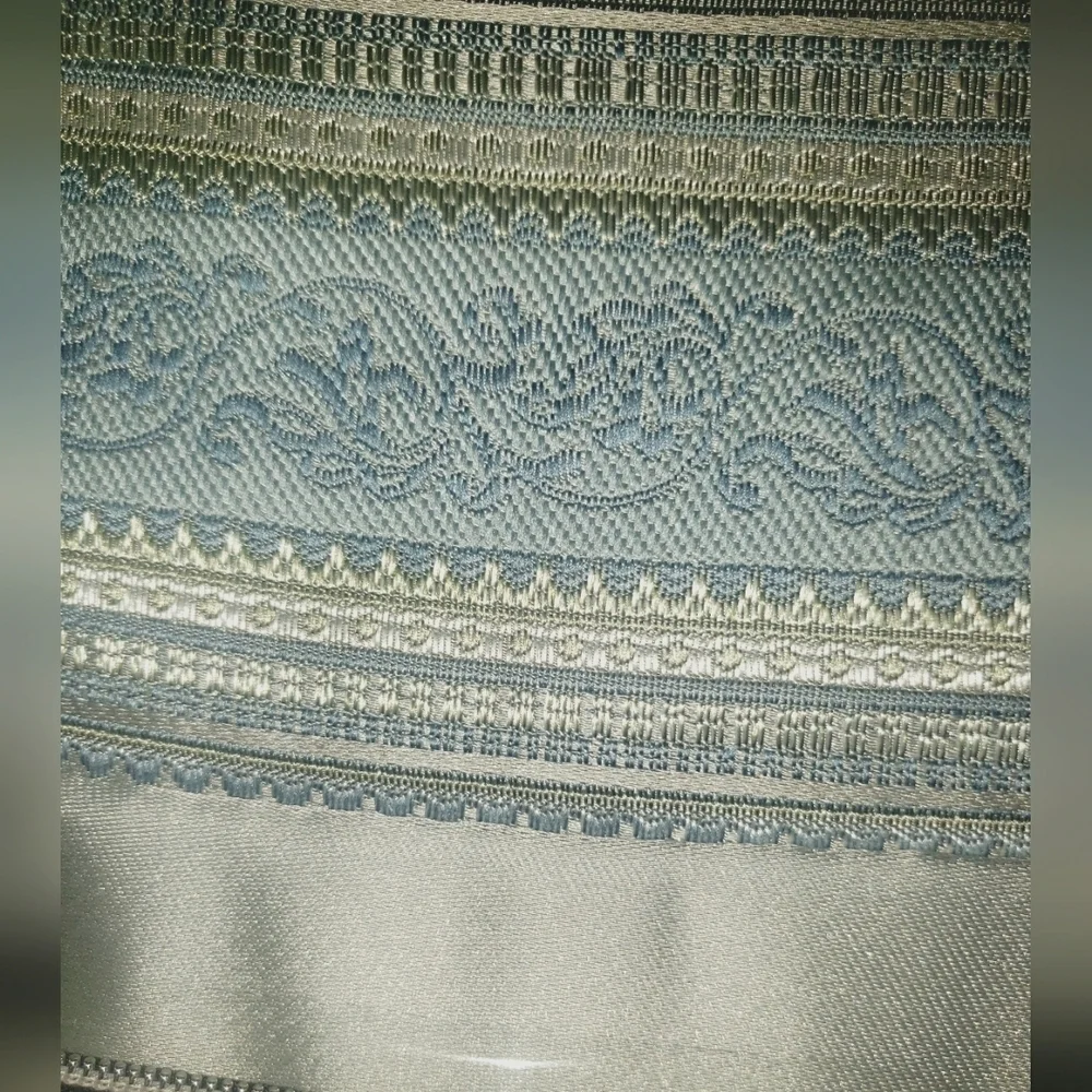 J.Queen Pillow Sham Set Of 2 Satin Embroidered Tapestry Boho Shabby Chic New